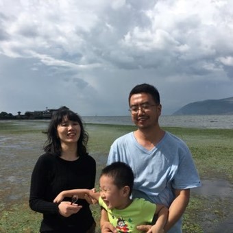 Chang Weiping family