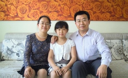 Jiang Tianyong and family